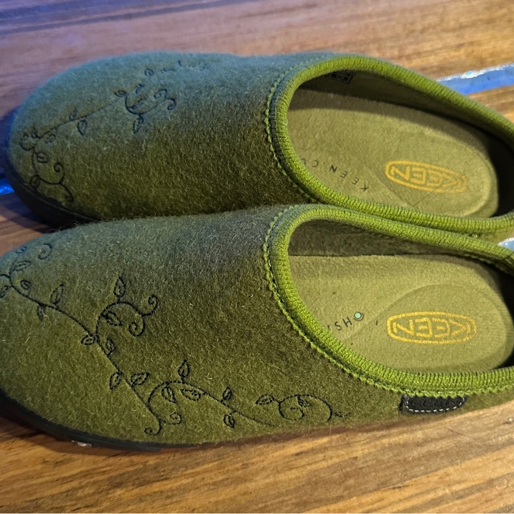 Keen Olive Embroidered Slippers